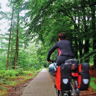 Cicloturismo de alforjas. Saca el nómada que llevas dentro.