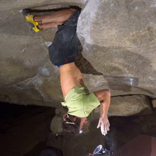 Shawn Raboutou en ‘Story of 3 worlds’ 8C+, en Cresciano