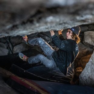 Sean Bailey en 'The grand illusion' 8C+ de Little Cottonwood Canyon.