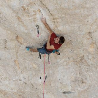 Seb Bouin en 'Jumbo Love' 9b de Clark Mountain (Foto: Clarisse Bompard).