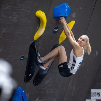 Janja Garnbret en el Campeonato del Mundo de Búlder de Berna 2023 (Foto: Lena Drapella/IFSC).