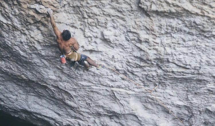 Jonatan Flor en Montanejos (Foto: Pablo Benedito).