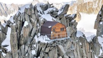 Refugio Bivouac de La Fourche, a los pies del Mont Maudit (Foto: Club Alpino Accademico).