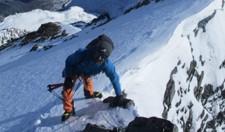 Martín Elías en el Cerro San Valentín (Foto: M.Elías/O.Baró/N.Tapia).