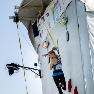 Aleksandra Miroslaw bate el récord del mundo en el preolímpico europeo de Roma 2023 (Foto: Jan Virt/IFSC).