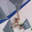 Janja Garnbret en la final de búlder de Tokyo 2020.