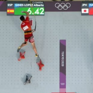 Alberto Ginés, primero en velocidad en la final de Tokyo 2020.