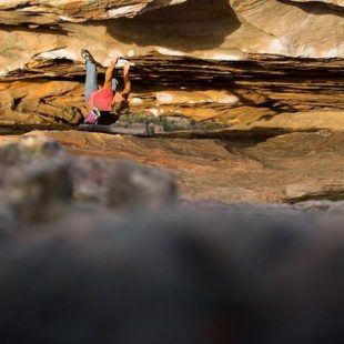 Jorg Verhoeven en The wheel of life 8C de la Hollow Mountain Cave (Grampians)  (Col. J. Verhoeven)